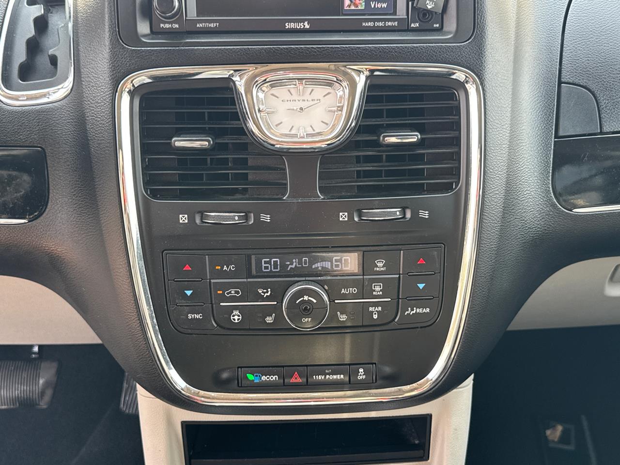 2014 Chrysler Town and Country