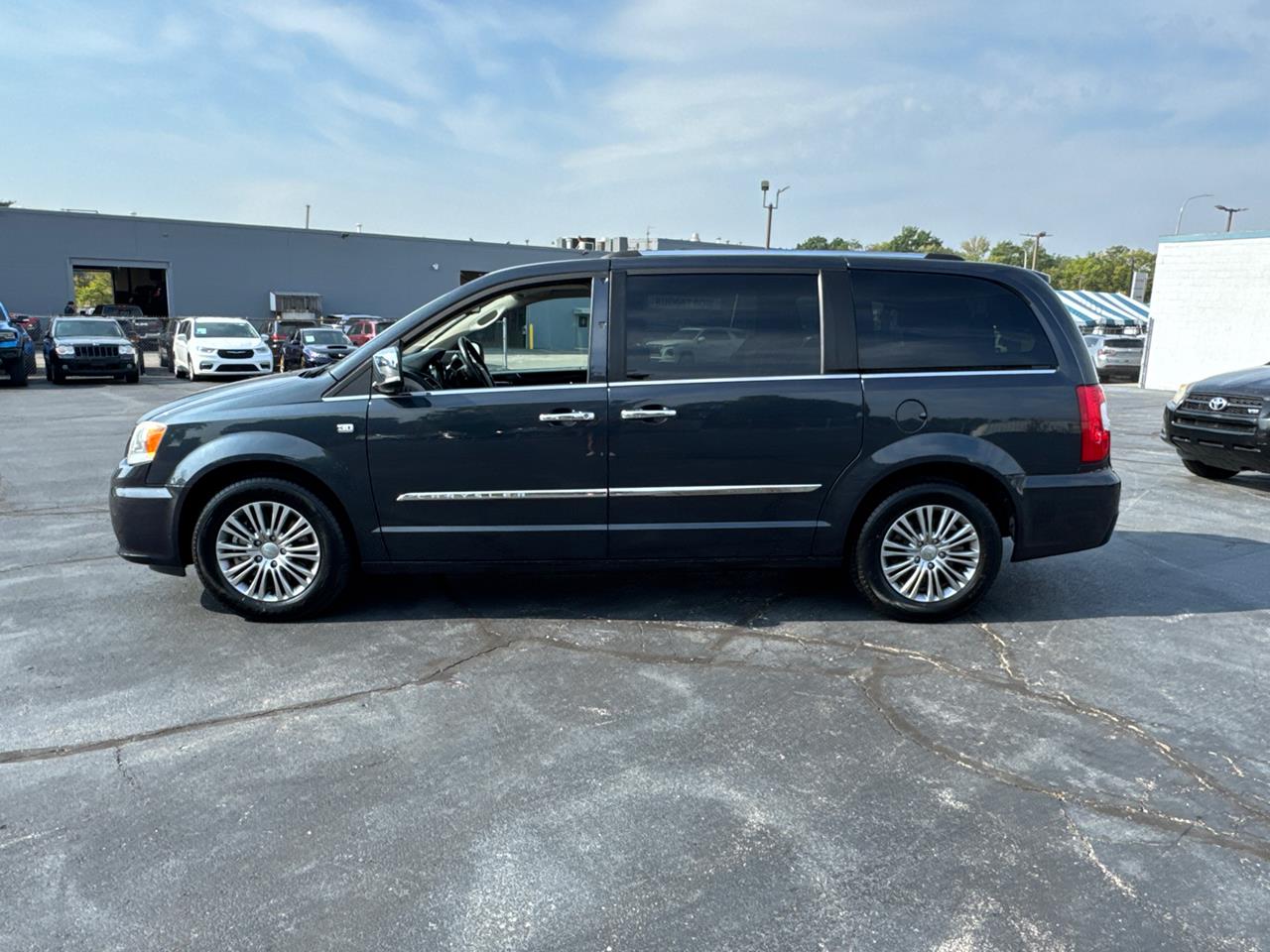 2014 Chrysler Town and Country