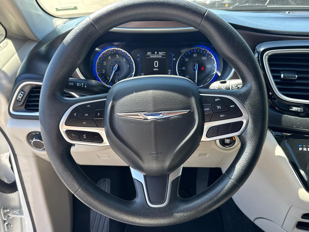 2021 Chrysler Voyager