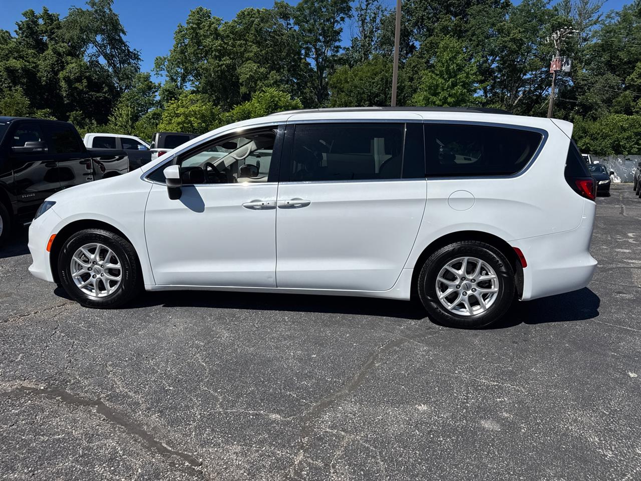 2021 Chrysler Voyager