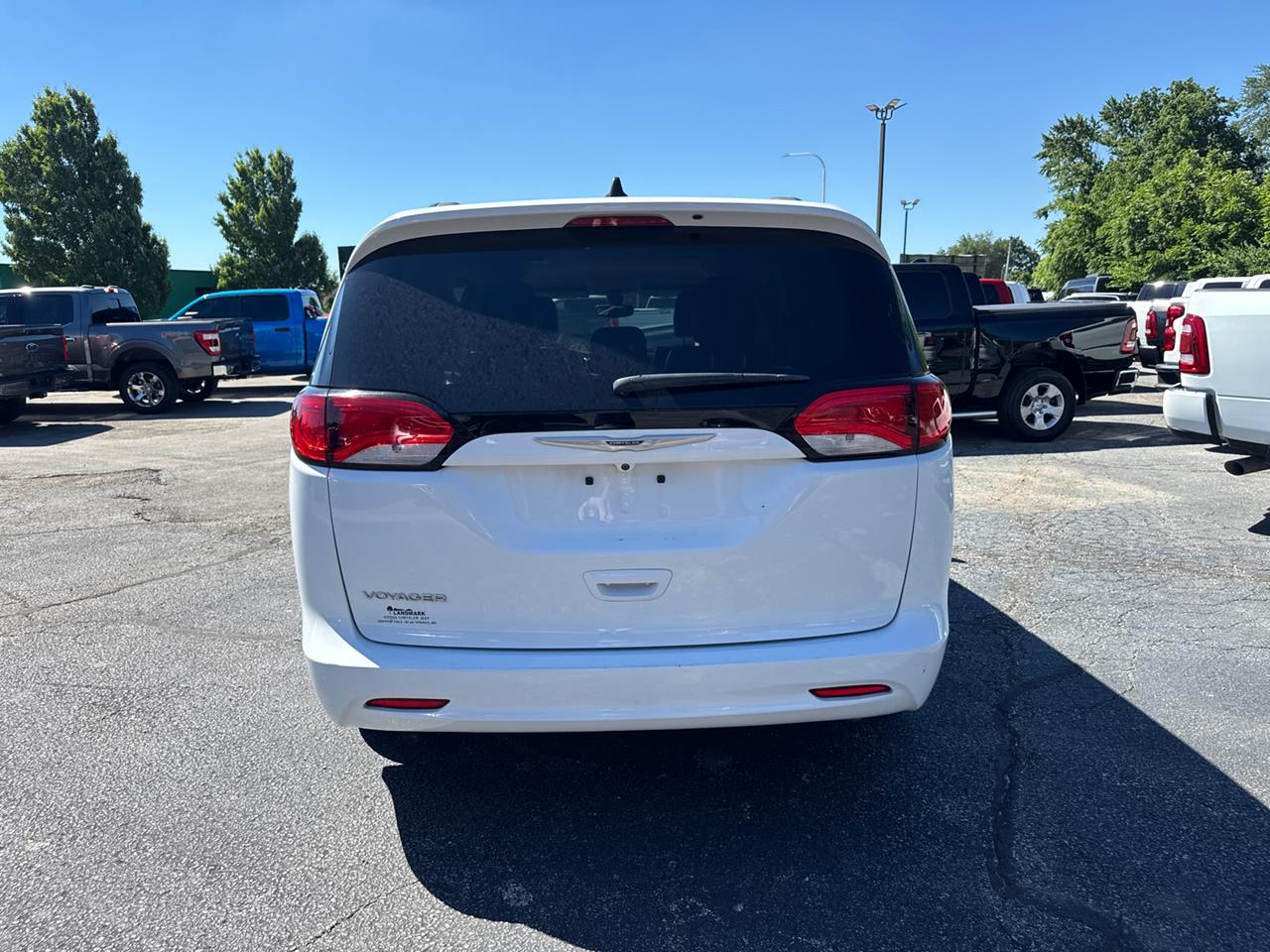 2021 Chrysler Voyager