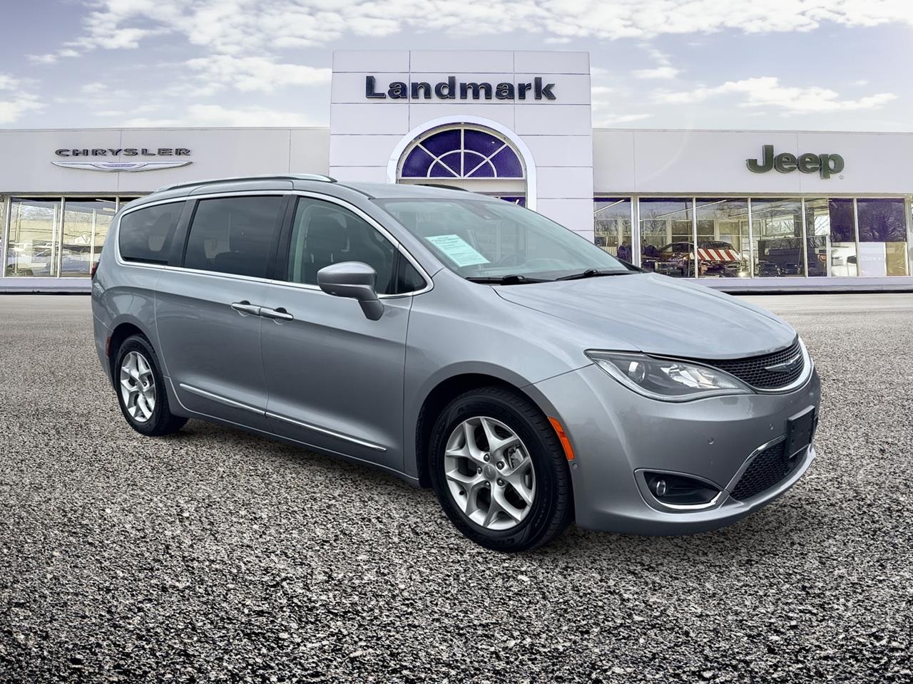 Used 2019 Chrysler Pacifica Touring L Plus Vans