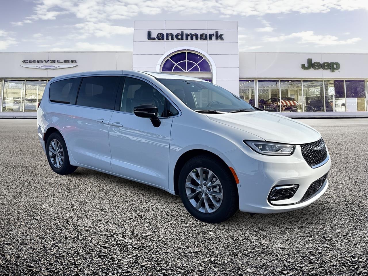 New 2026 Chrysler Pacifica Limited Vans