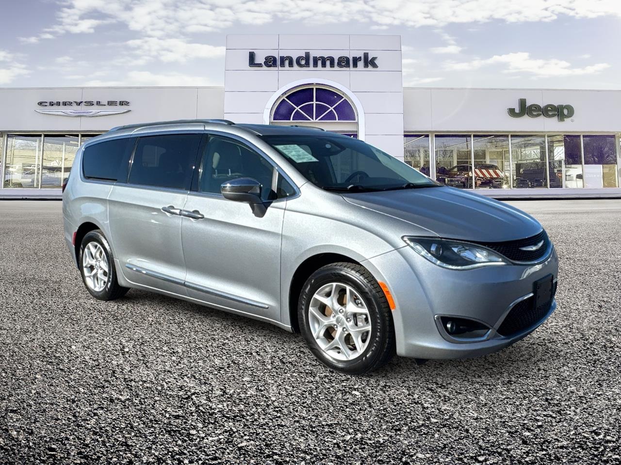 Used 2020 Chrysler Pacifica Limited Vans