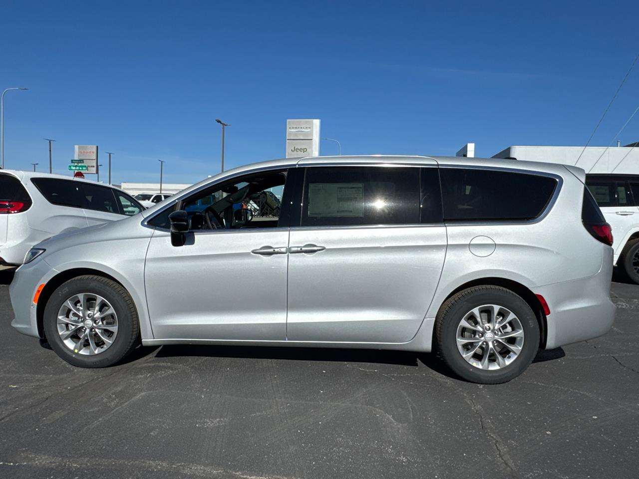 2026 Chrysler Pacifica