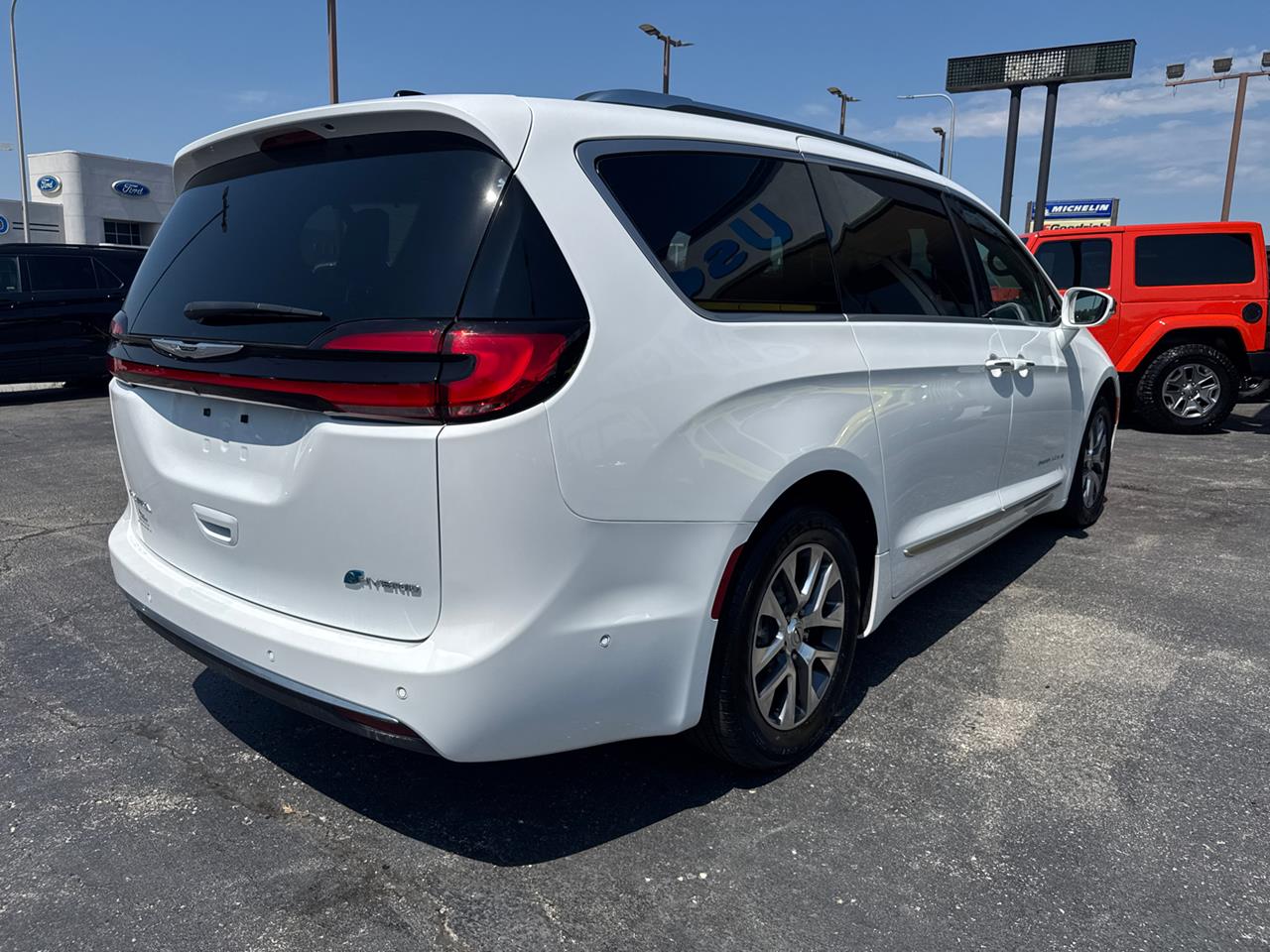 2024 Chrysler Pacifica