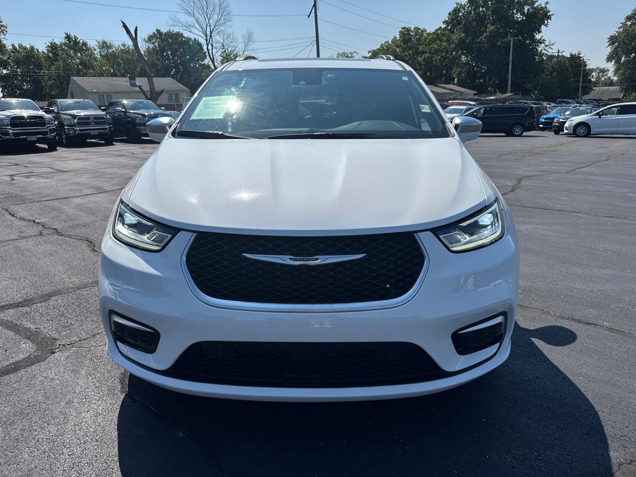 2024 Chrysler Pacifica