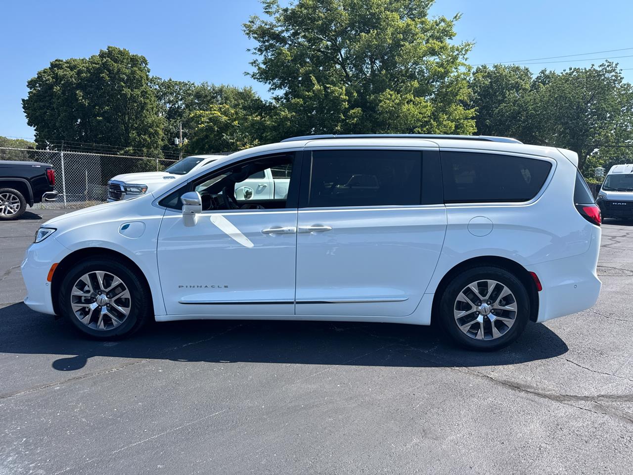 2024 Chrysler Pacifica