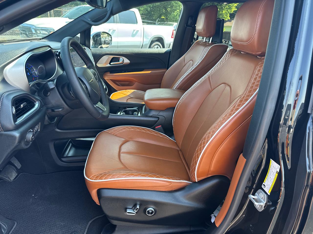 2025 Chrysler Pacifica