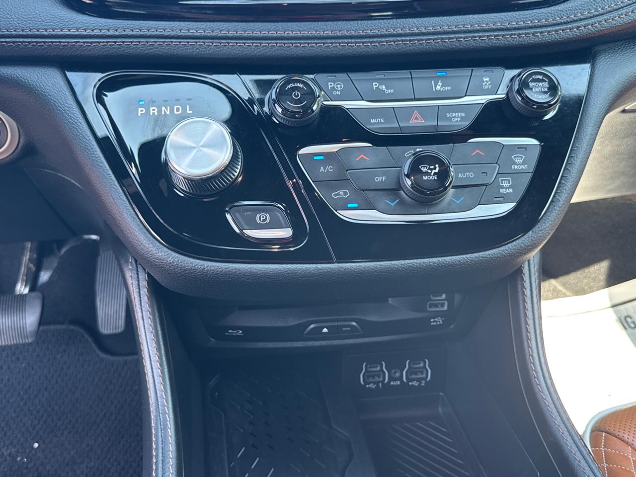 2025 Chrysler Pacifica