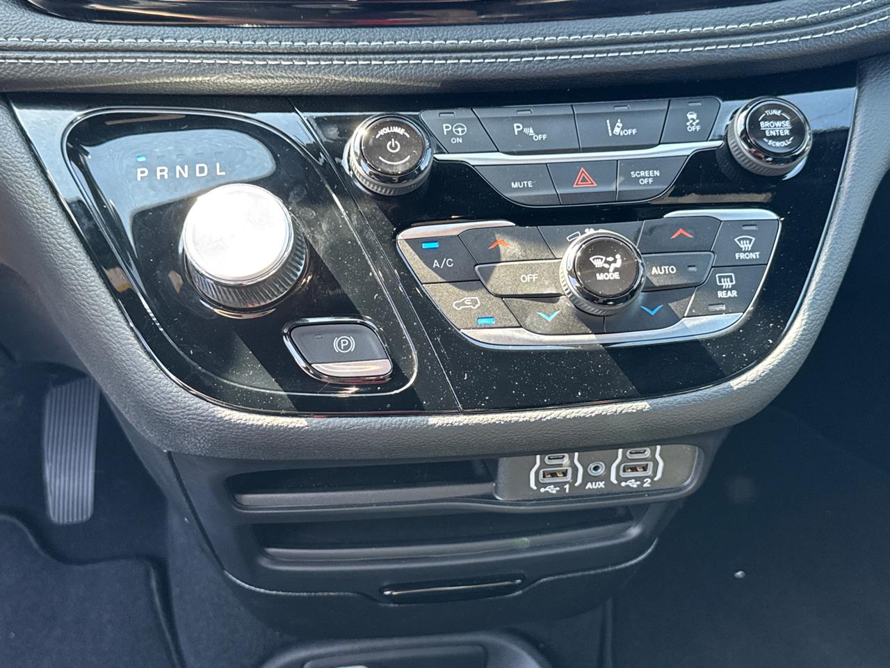 2024 Chrysler Pacifica