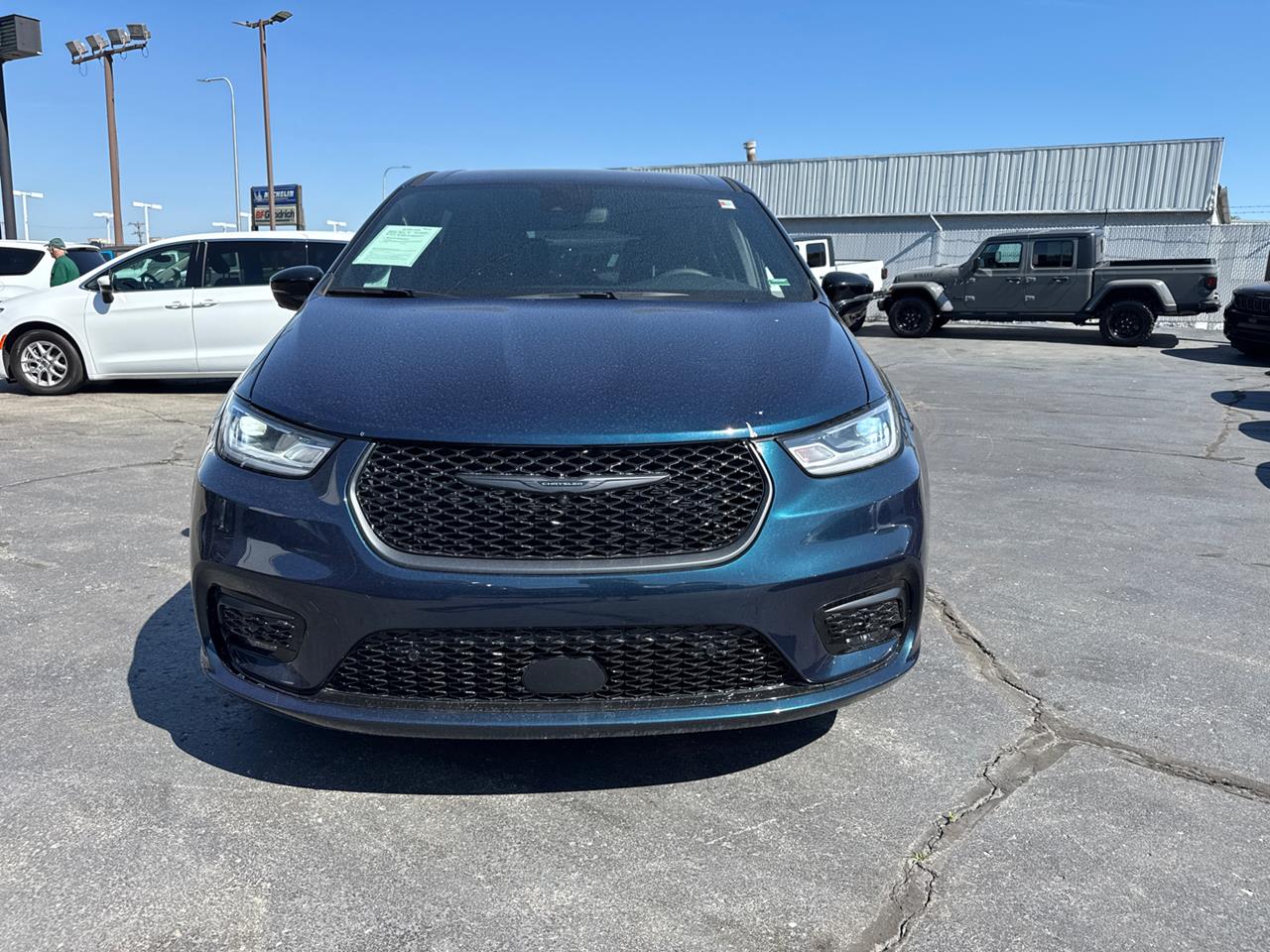 2024 Chrysler Pacifica