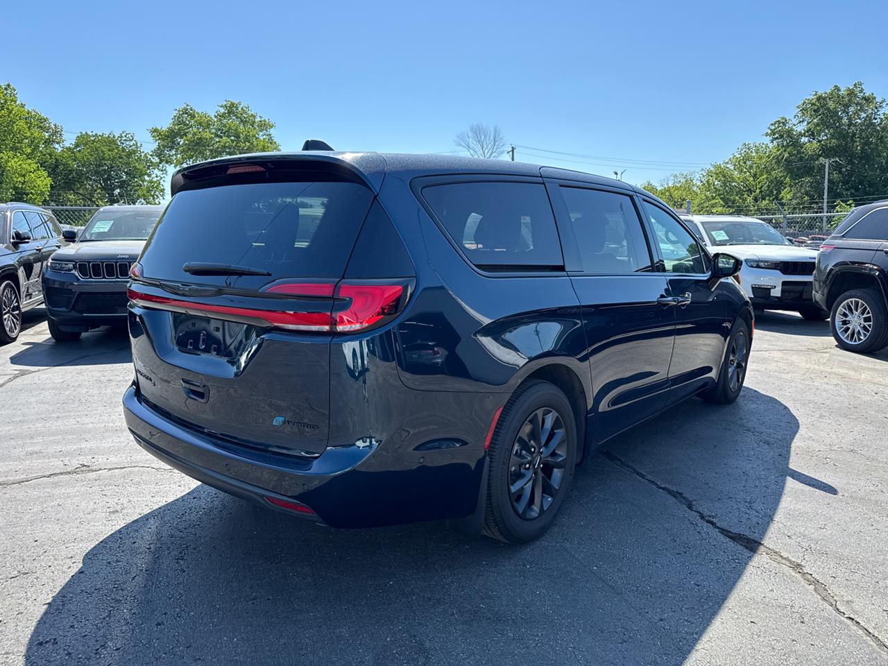 2024 Chrysler Pacifica