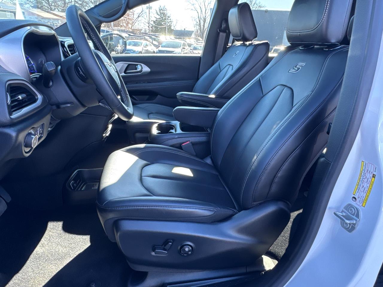 2024 Chrysler Pacifica