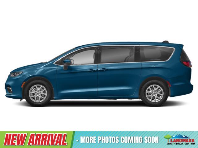 New 2024 Chrysler Pacifica Touring L Van