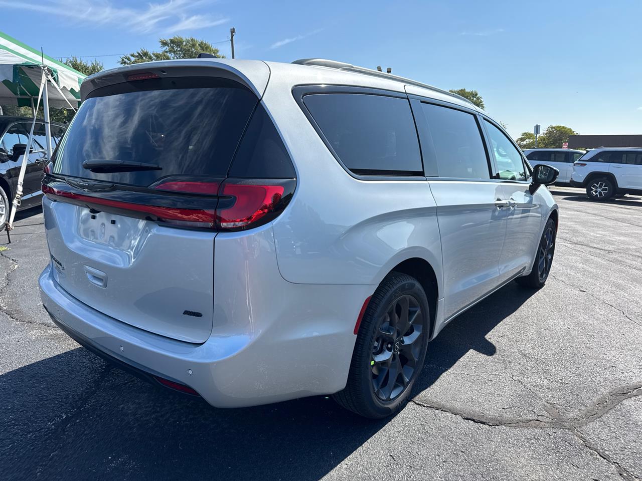 2026 Chrysler Pacifica