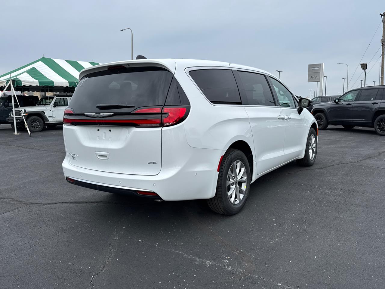 2025 Chrysler Pacifica