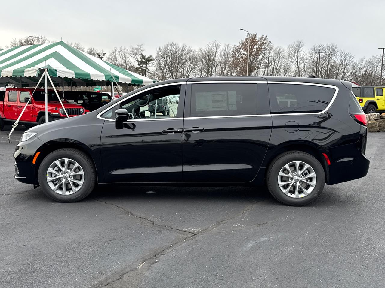 2025 Chrysler Pacifica