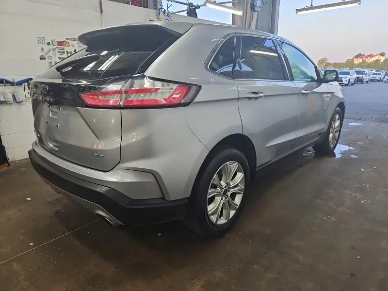 Used 2022 Ford Edge Titanium Crossovers