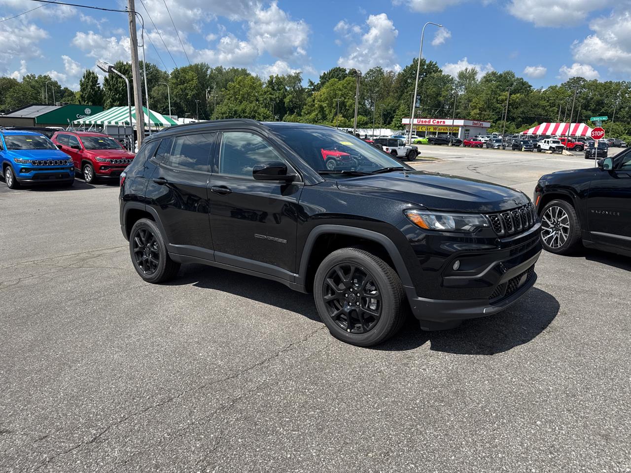 New 2025 Jeep Compass Latitude Crossovers