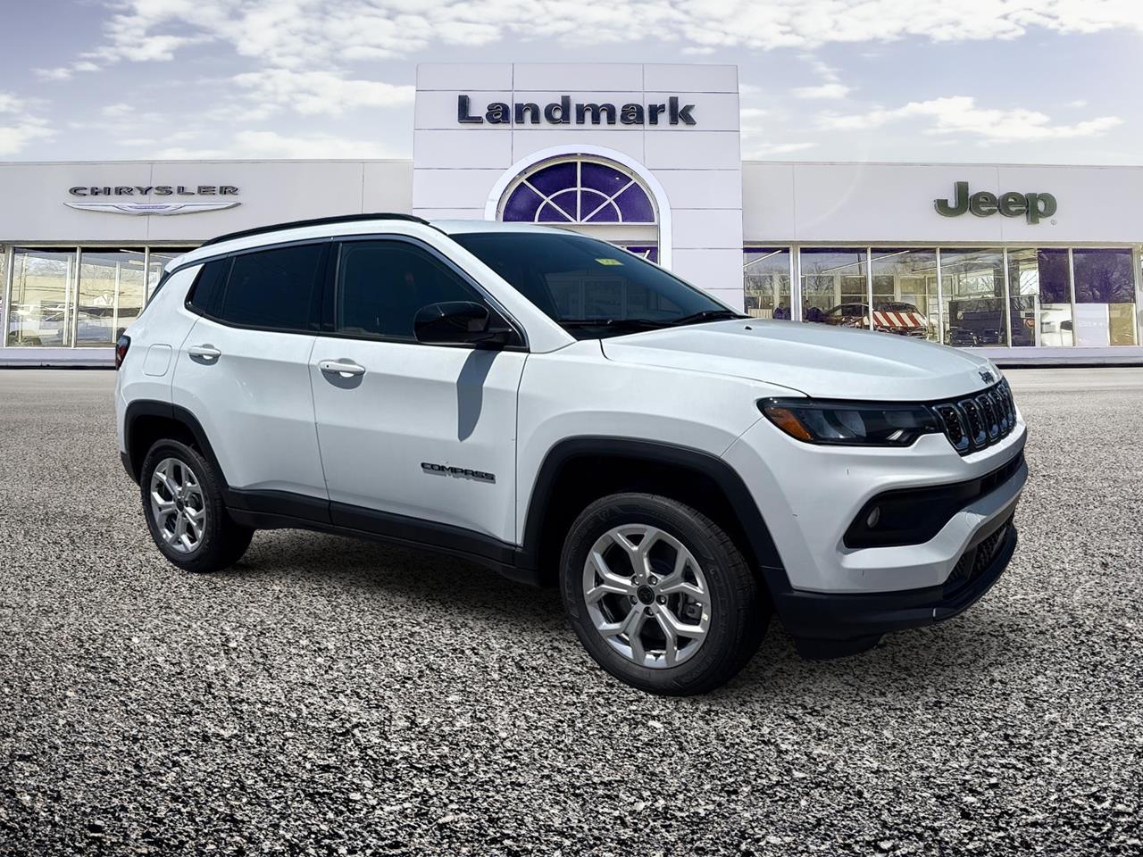 New 2025 Jeep Compass Latitude Crossovers