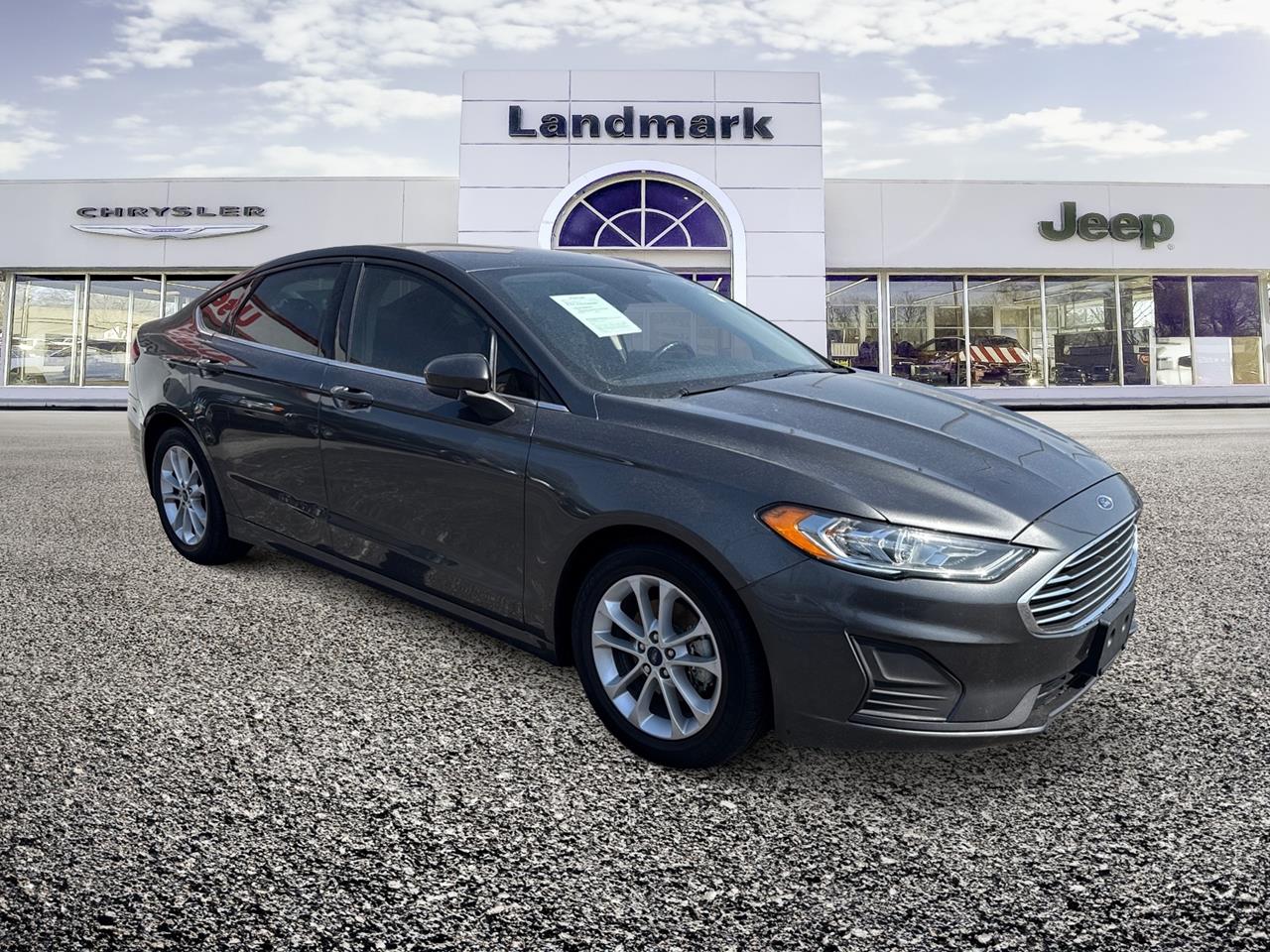 Used 2020 Ford Fusion SE Cars