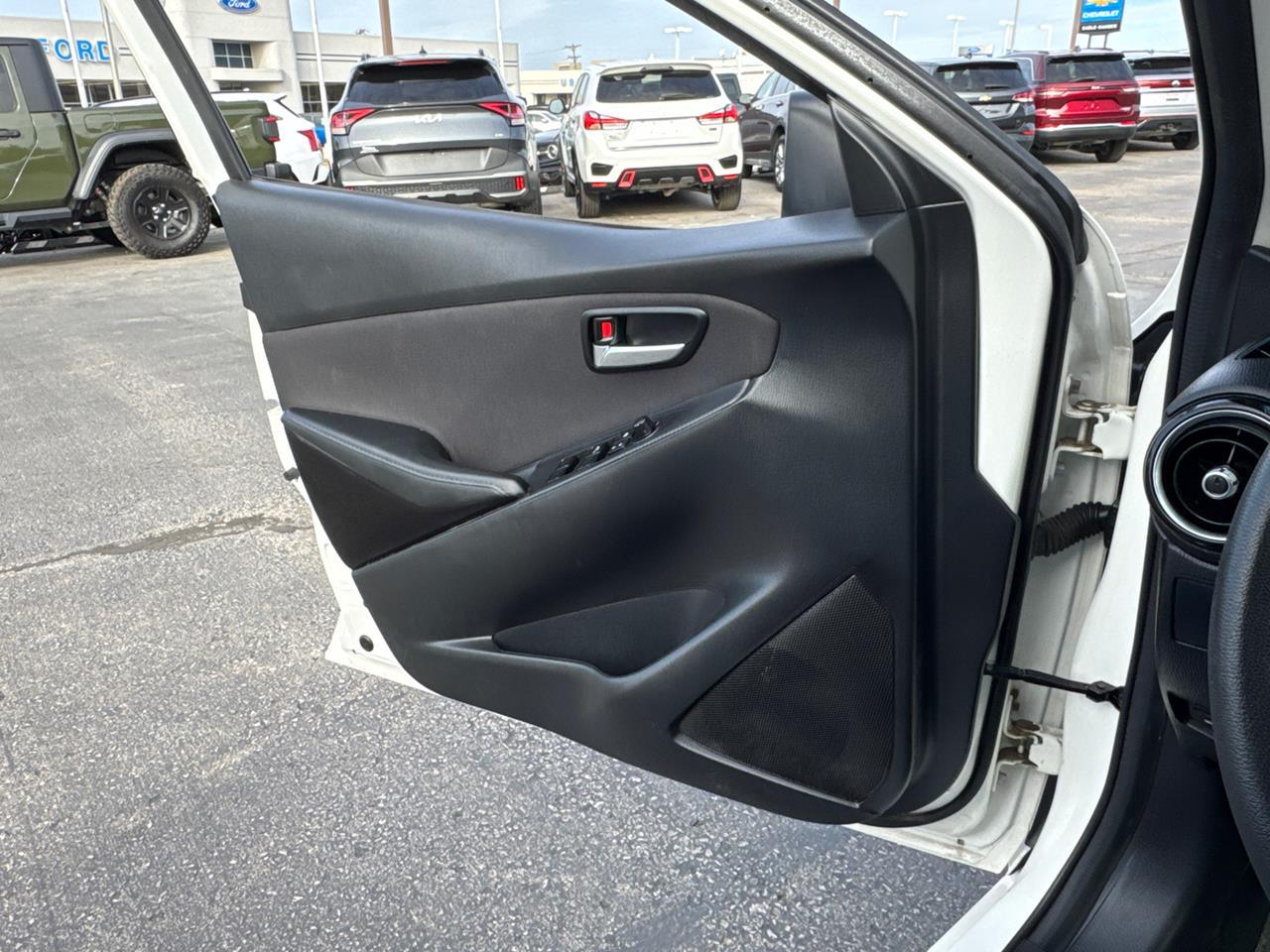 2017 Toyota Yaris iA