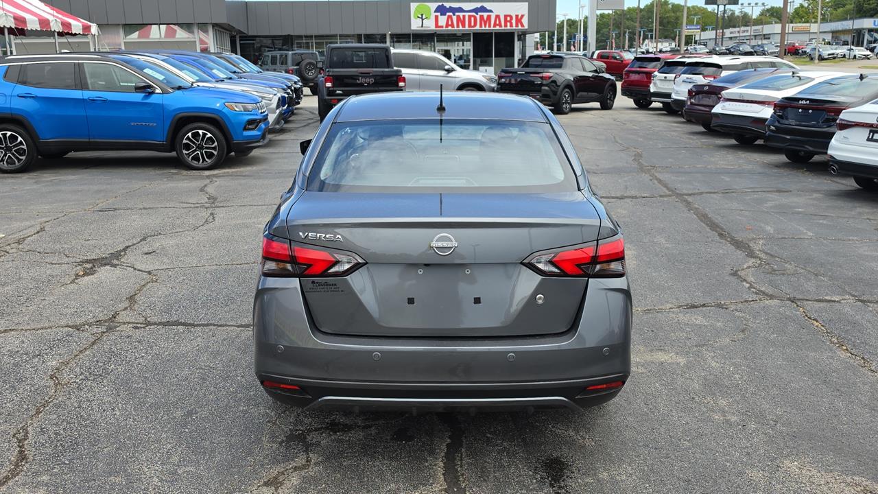 2025 Nissan Versa
