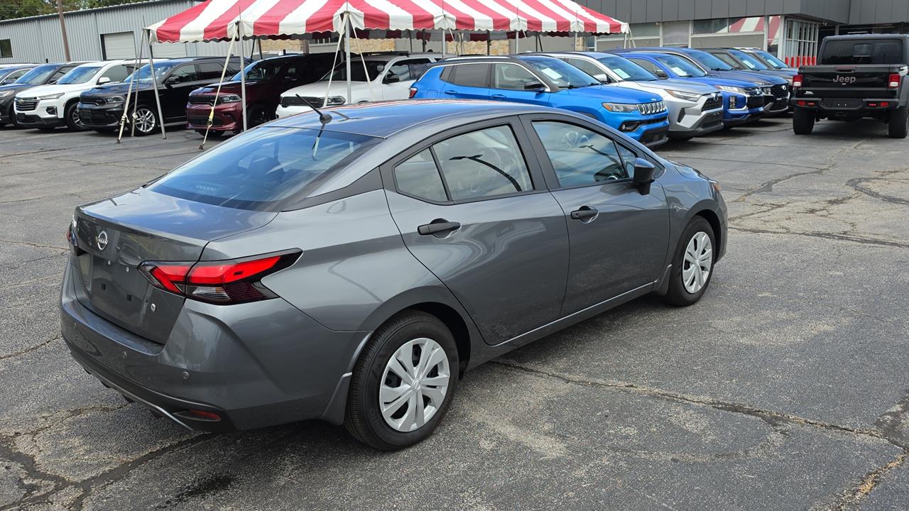 2025 Nissan Versa