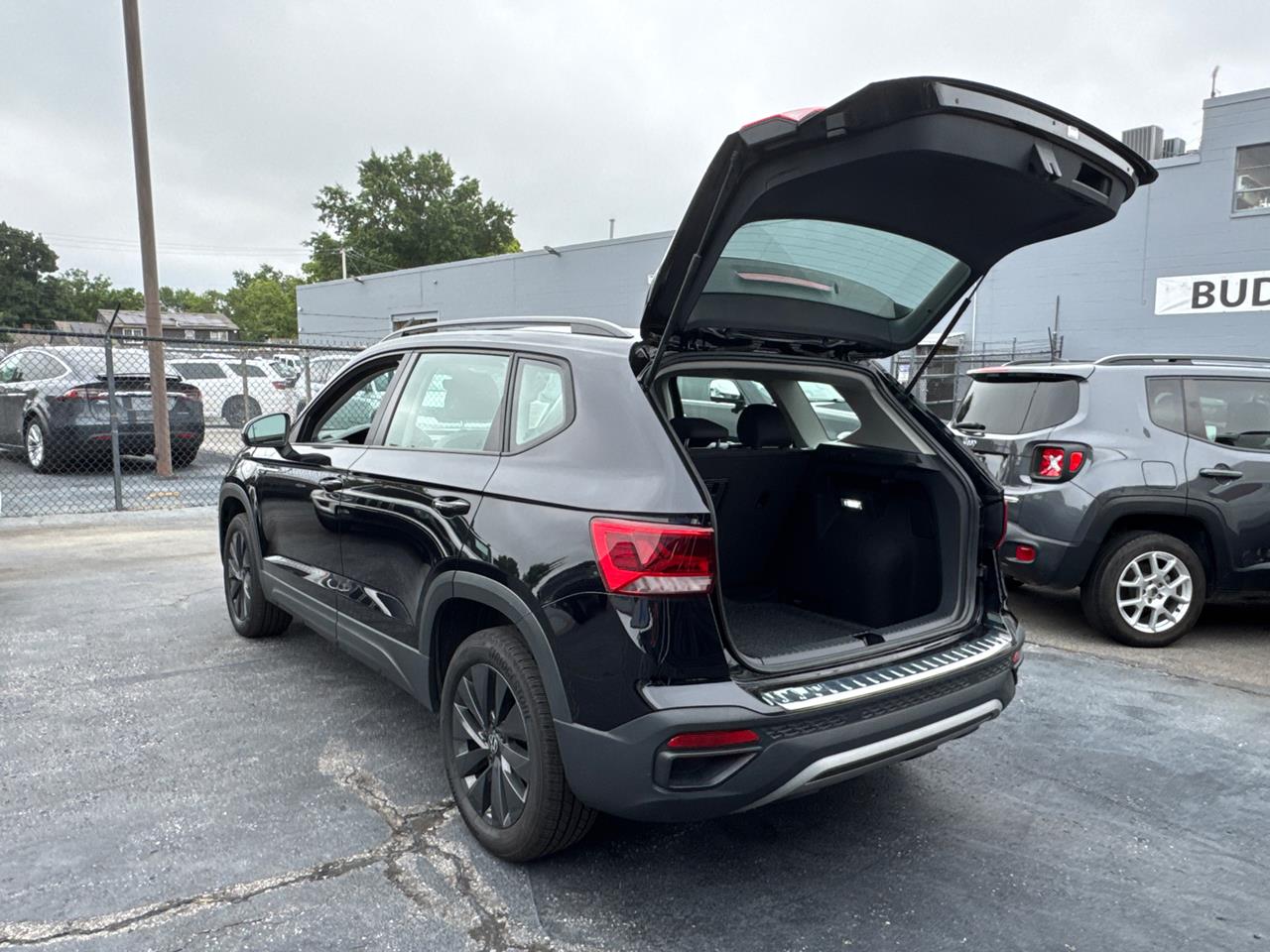 2024 Volkswagen Taos