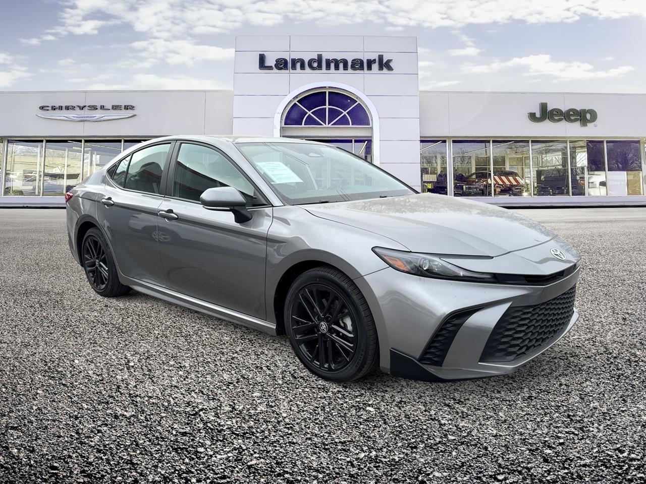 Used 2025 Toyota Camry SE Cars