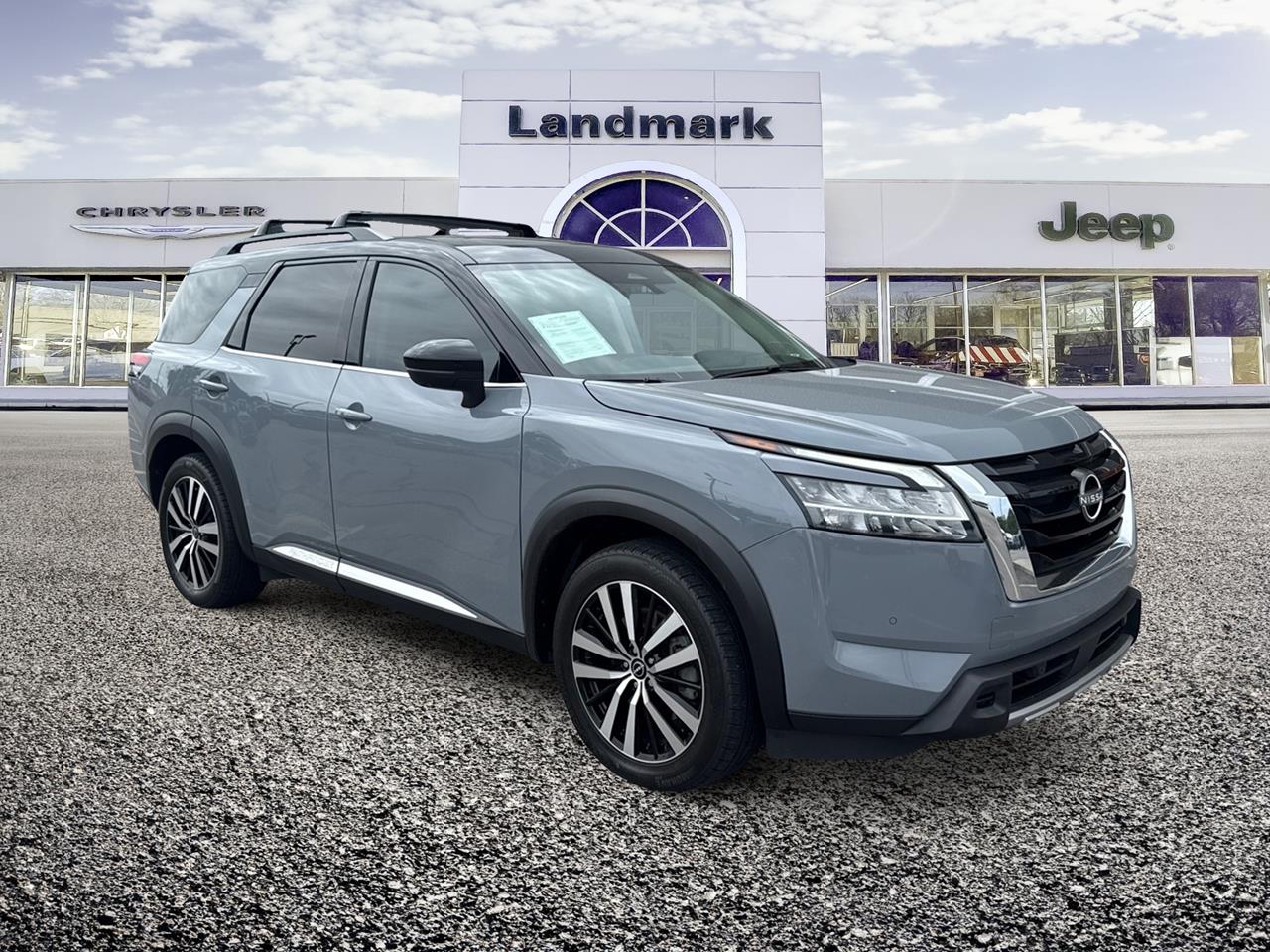 Used 2023 Nissan Pathfinder Platinum SUVs