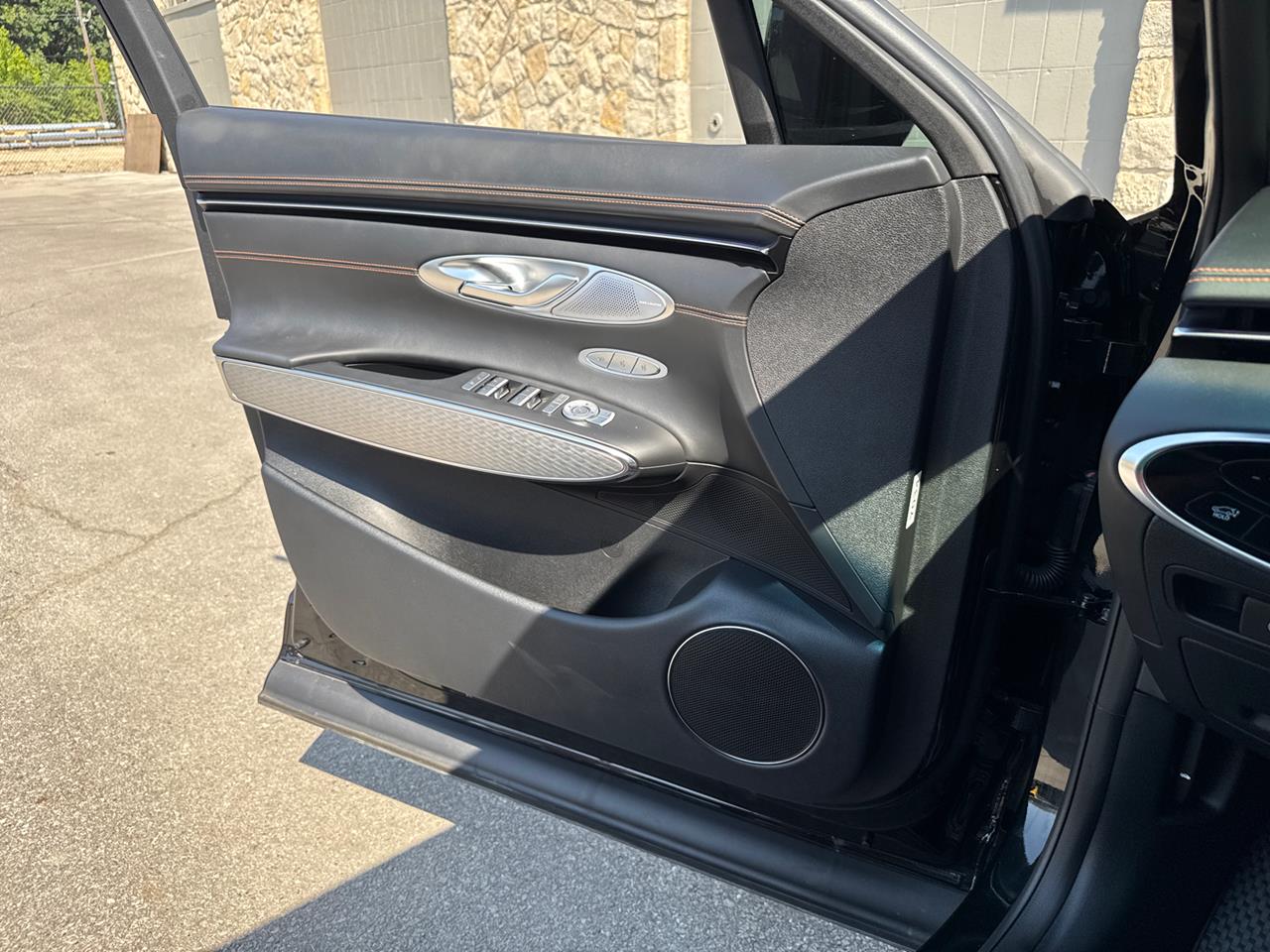 2026 Genesis GV70
