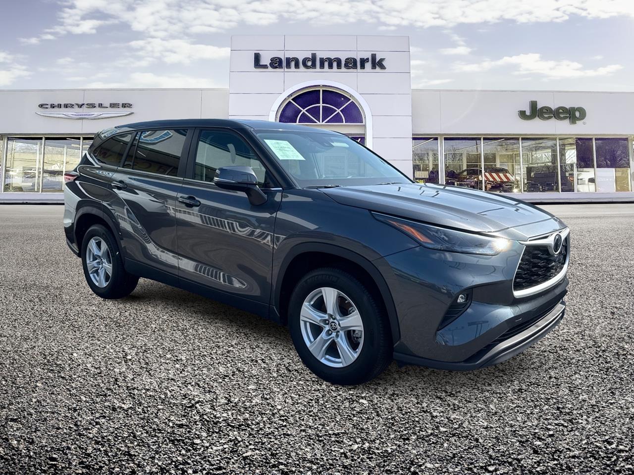 Used 2025 Toyota Highlander  SUVs