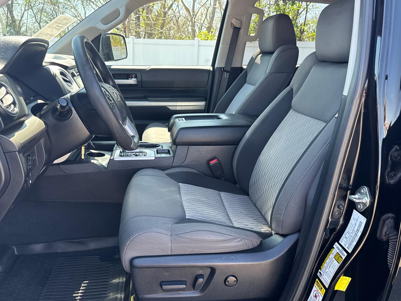 2015 Toyota Tundra 4WD Truck