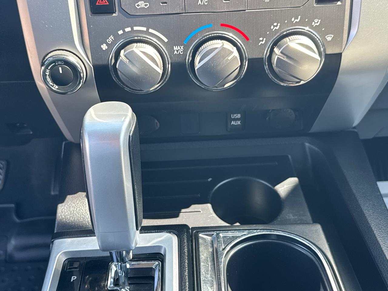 2015 Toyota Tundra 4WD Truck