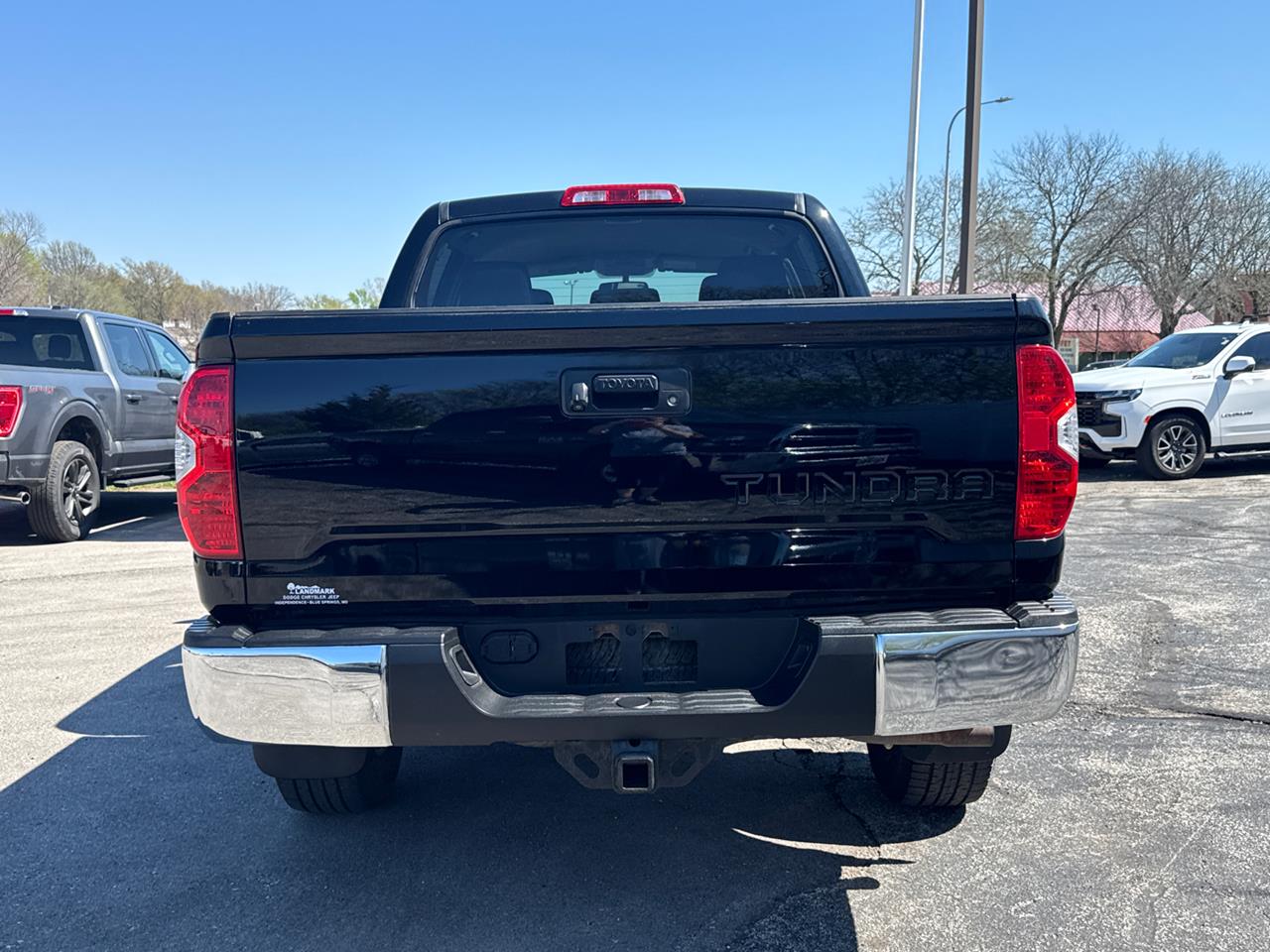 2015 Toyota Tundra 4WD Truck