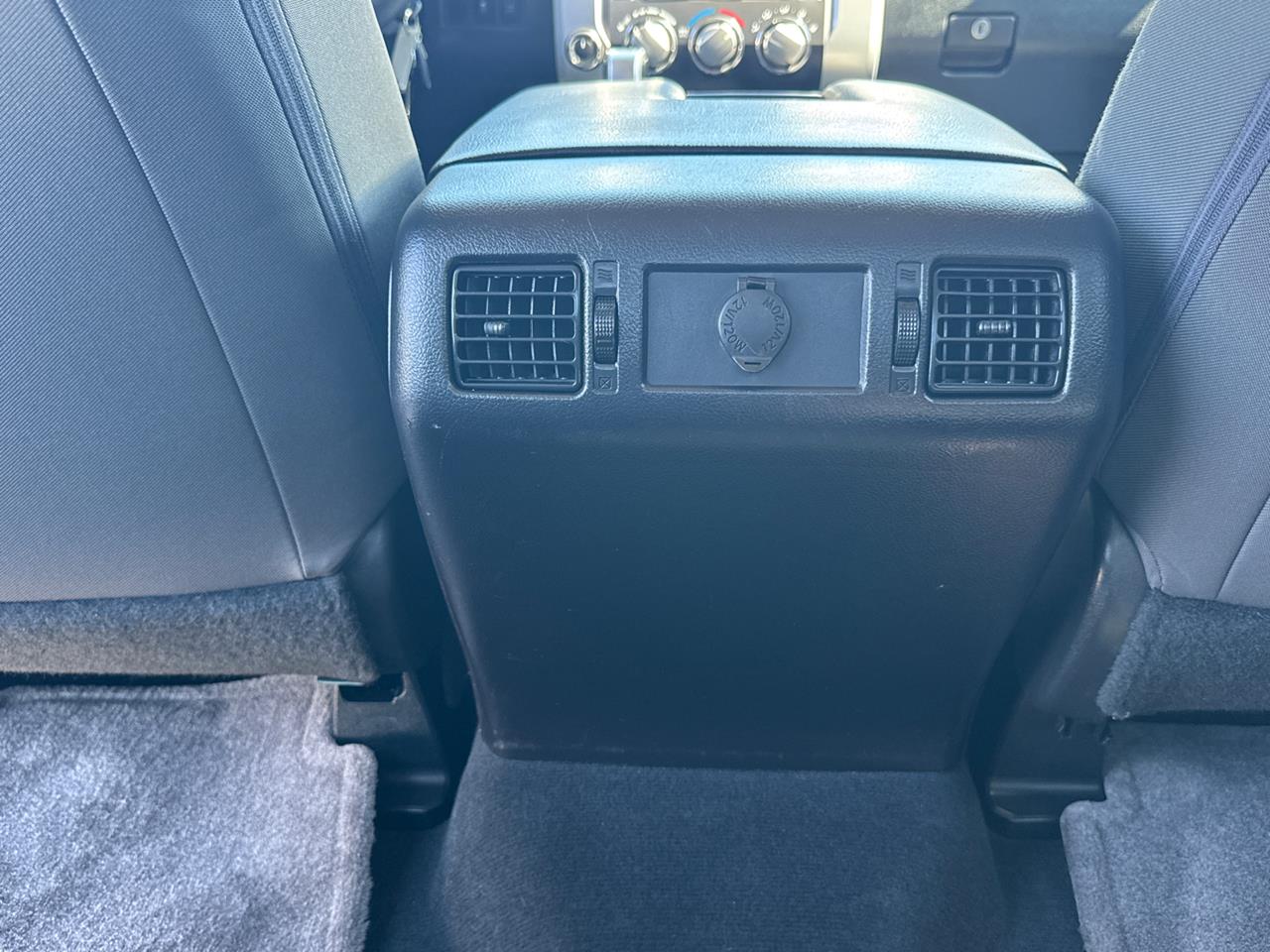 2015 Toyota Tundra 4WD Truck