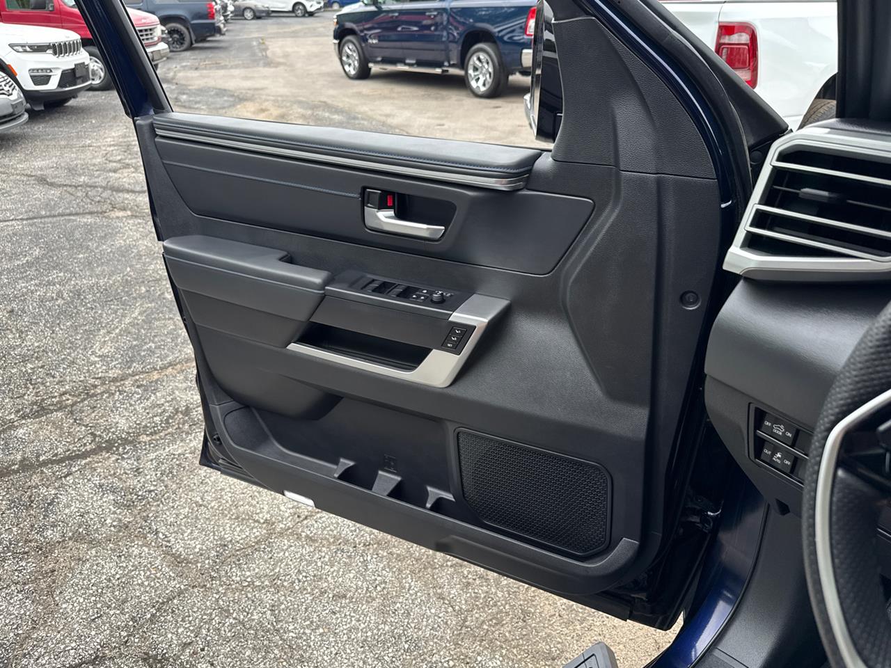 2023 Toyota Tundra 4WD