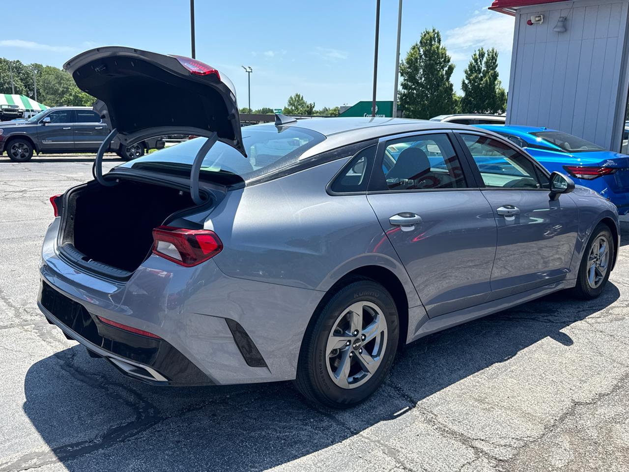 2023 Kia K5