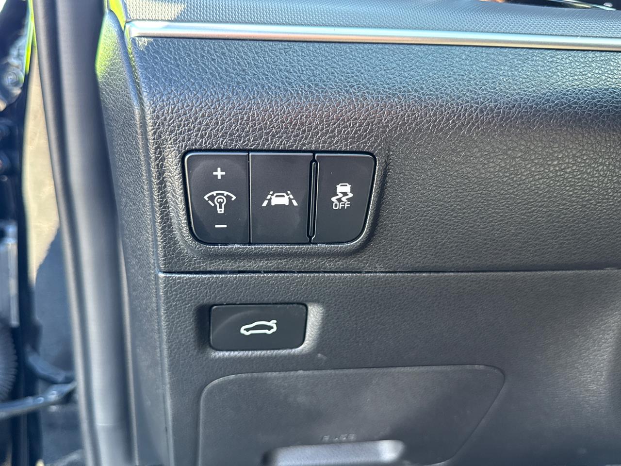 2023 Kia K5