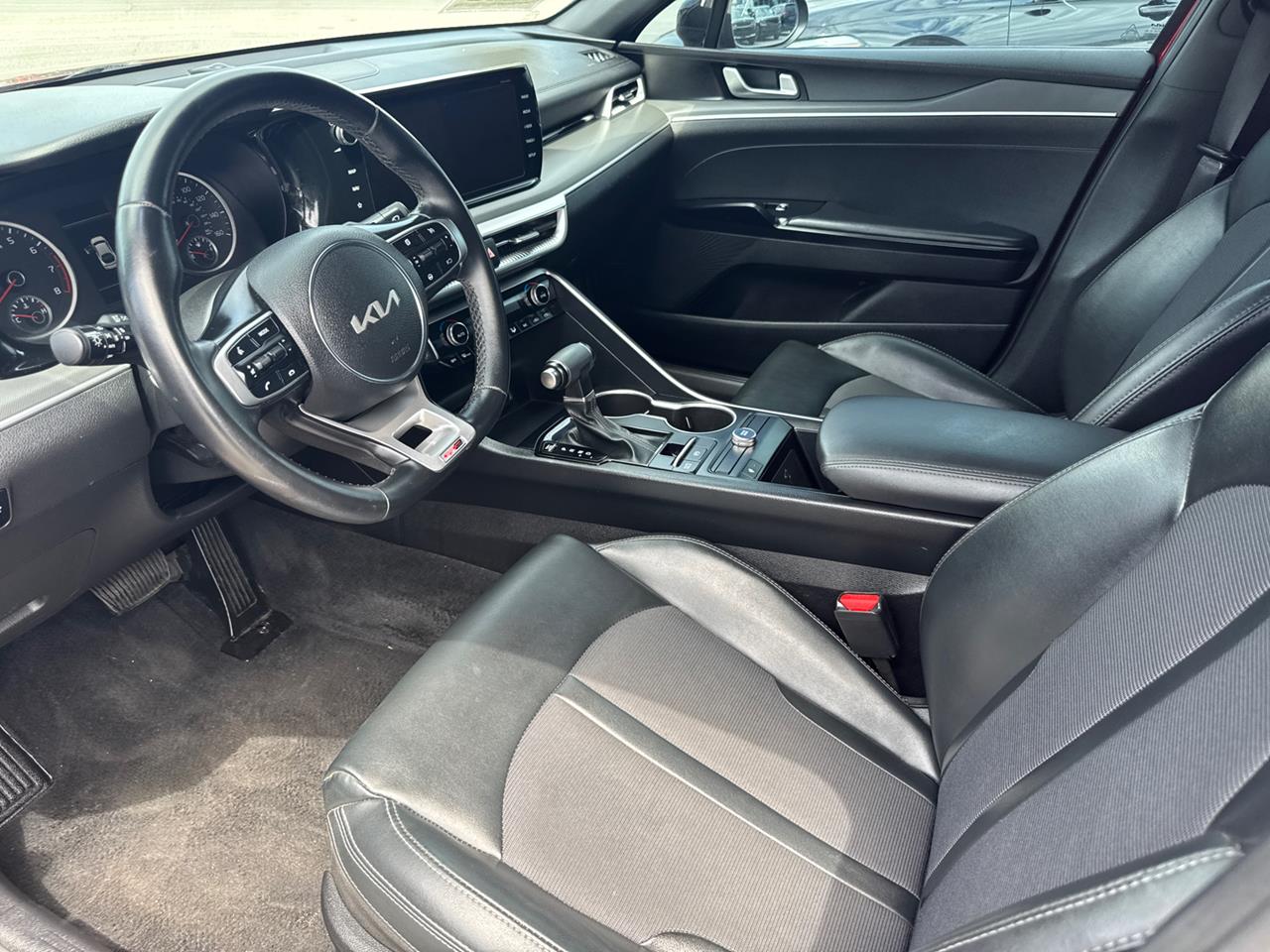 2022 Kia K5