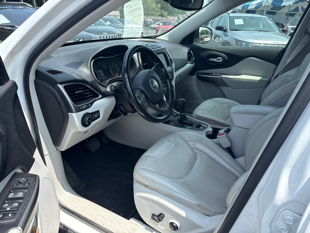 2020 Jeep Cherokee