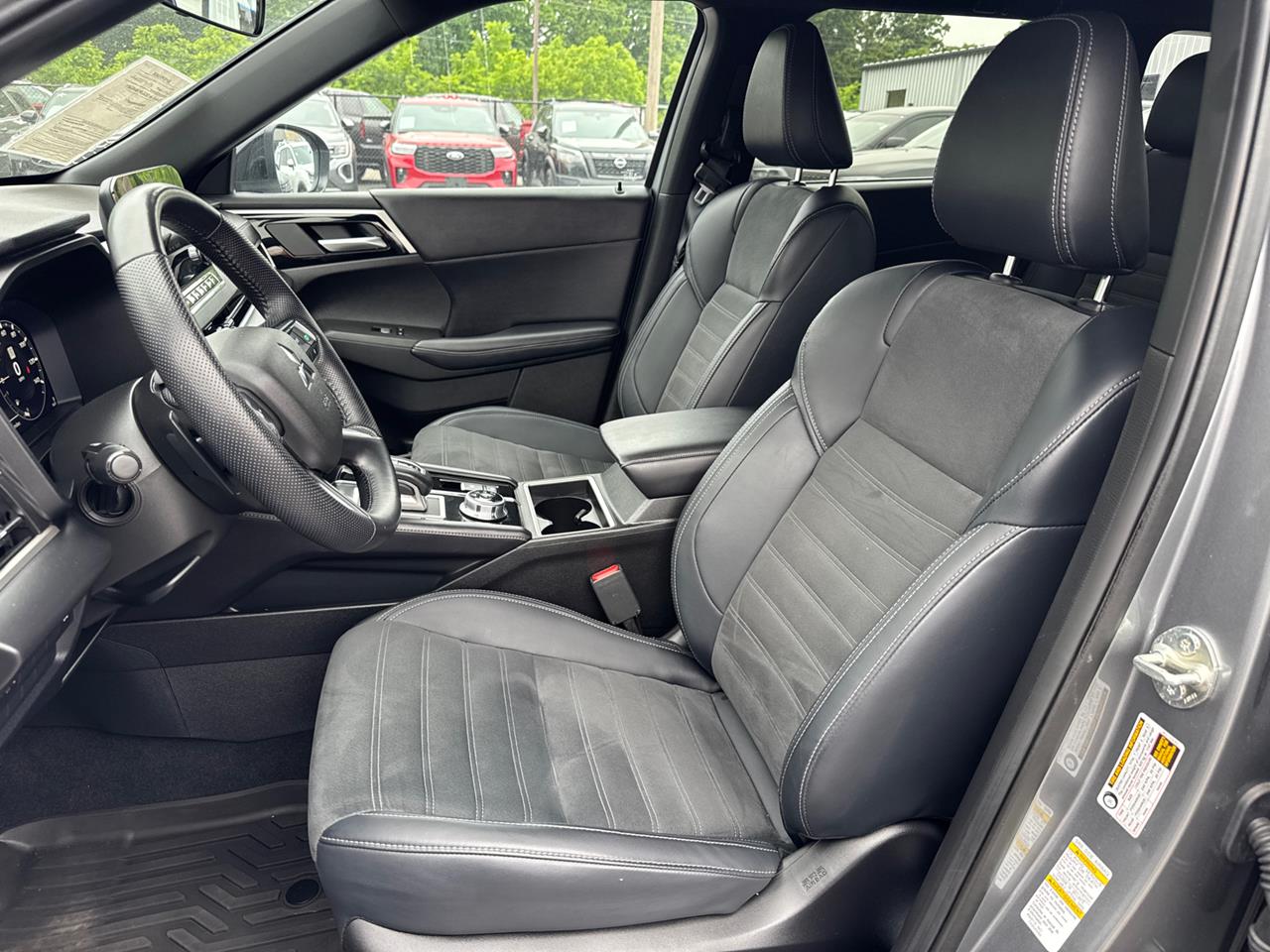 2024 Mitsubishi Outlander