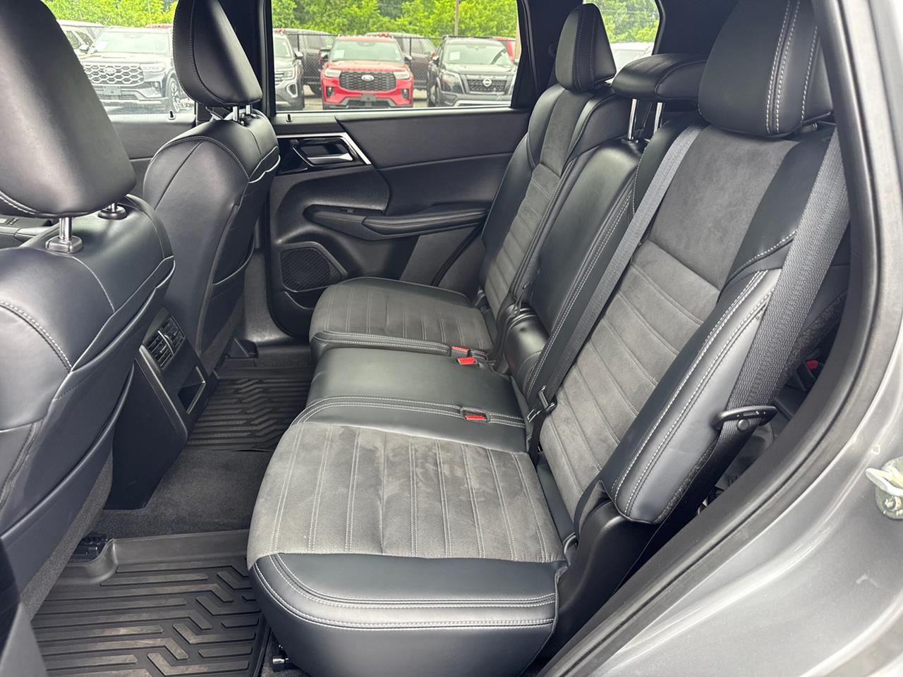 2024 Mitsubishi Outlander