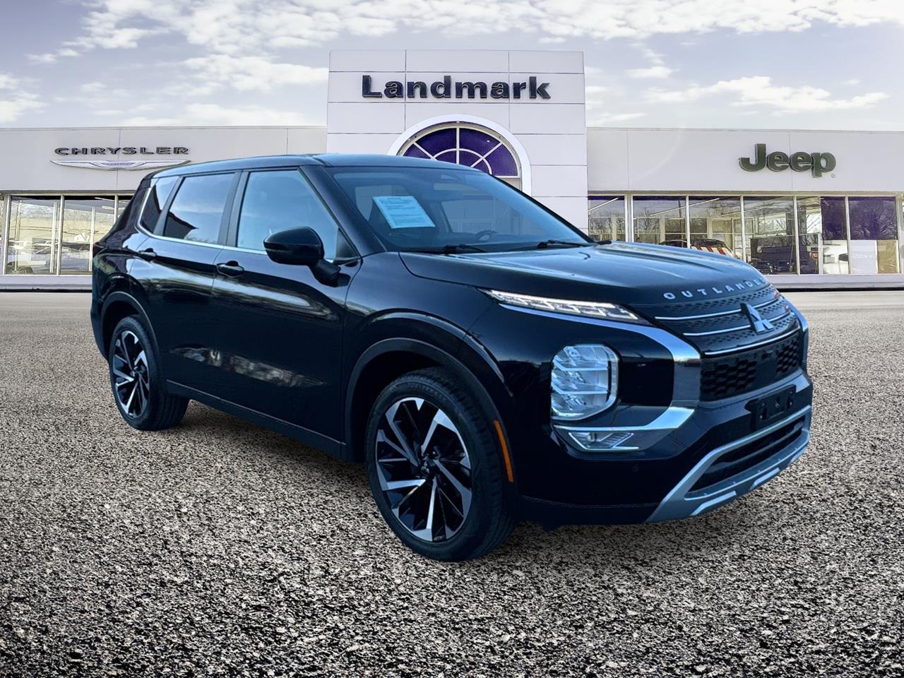 Used 2022 Mitsubishi Outlander SE Crossovers