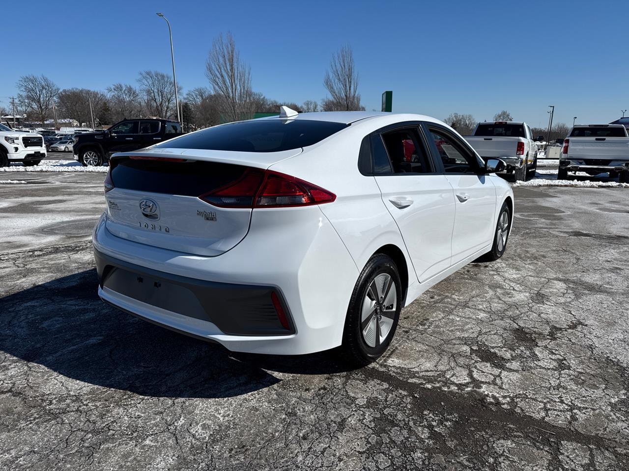 2022 Hyundai Ioniq Hybrid