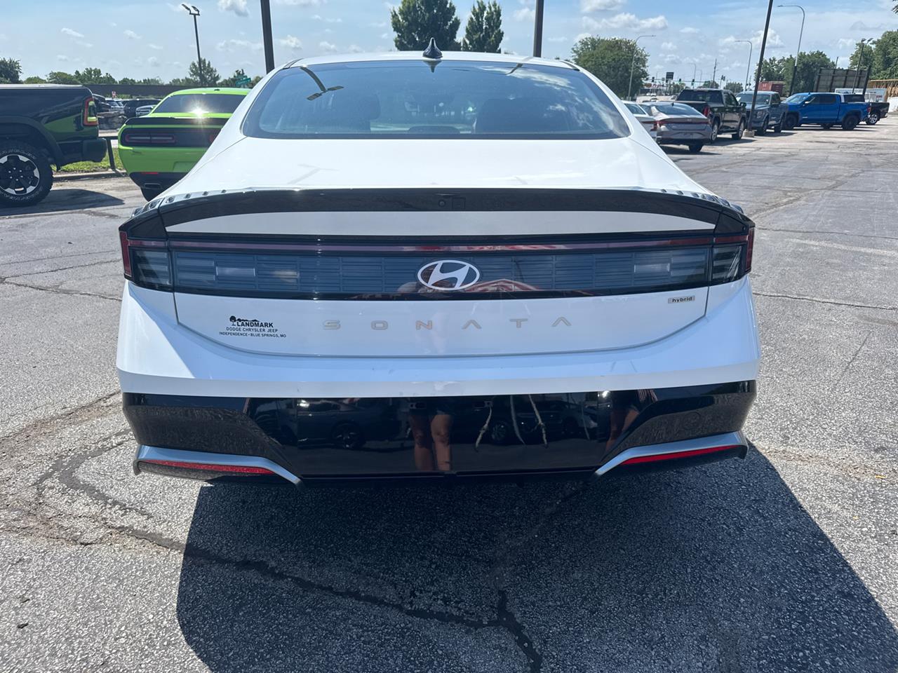 2024 Hyundai Sonata Hybrid
