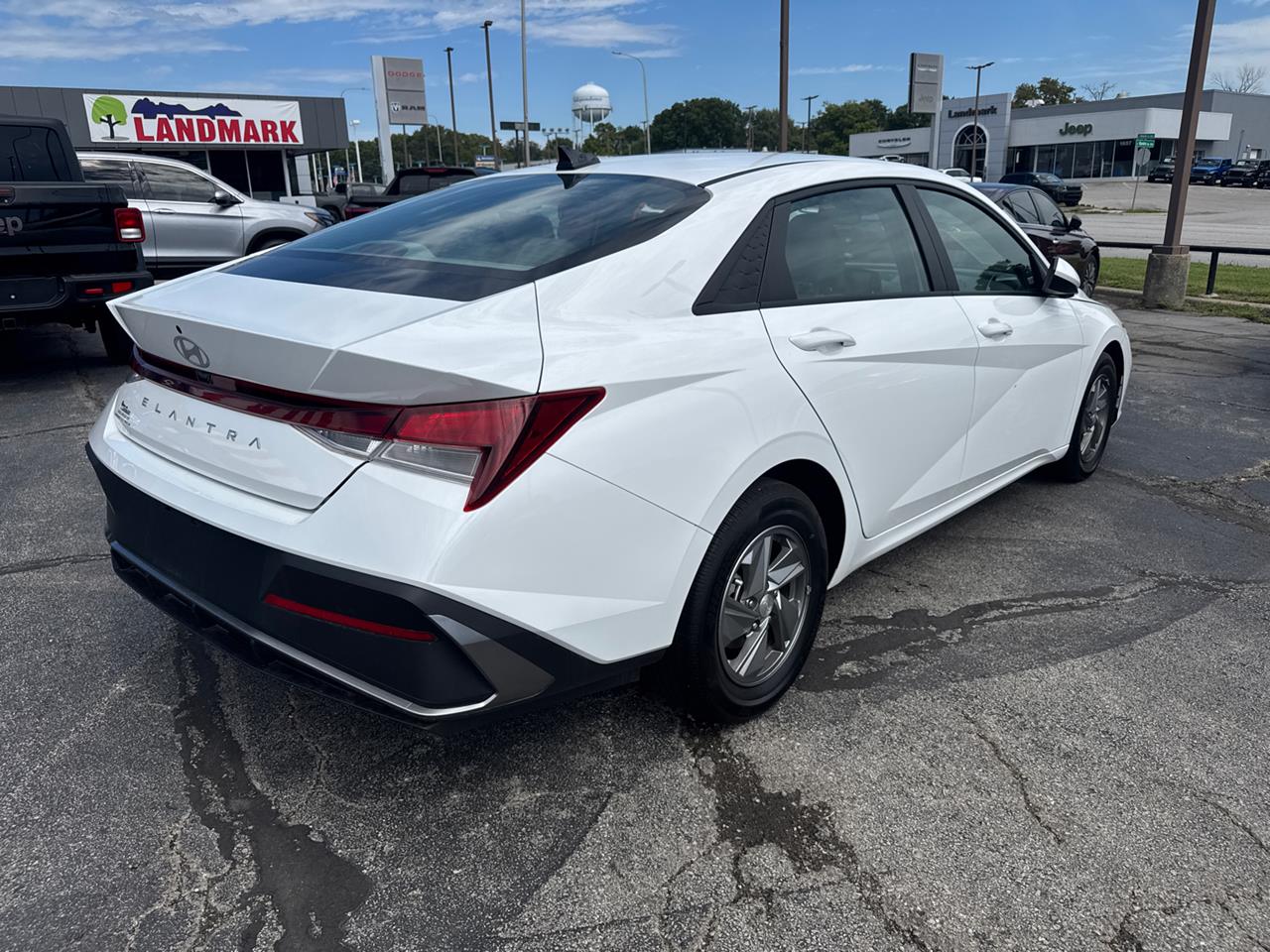 2024 Hyundai Elantra