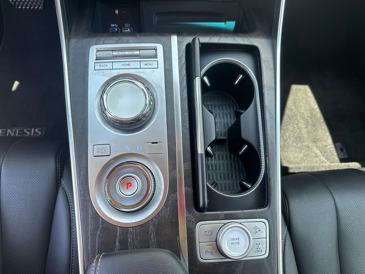 2024 Genesis GV80